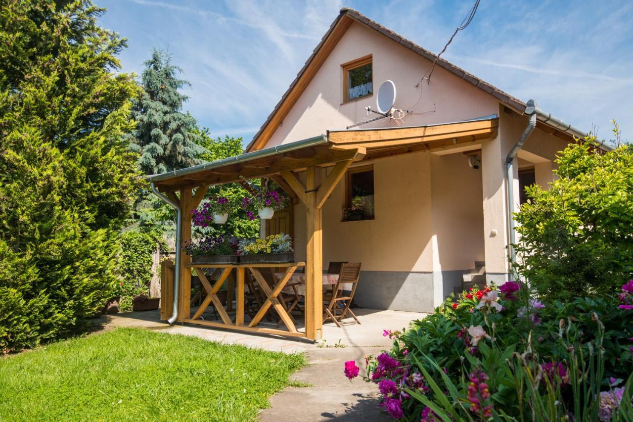 Ferienwohnung Ancsa Vendeghaz Visegrád Exterior foto